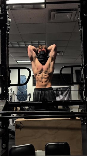 Lighting is nuts needa get bigger tho #fyp #gym #viral