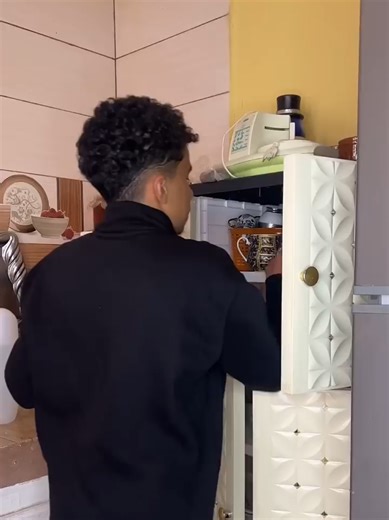 😂 كل شي تاع الضياف @LAROUCI ZAKARIA . . . #viral #comedia #zaki_lrc22 #algeria #fanpage