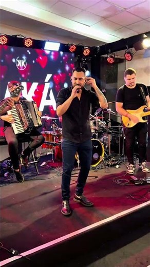 Lábios divididos ( cover )