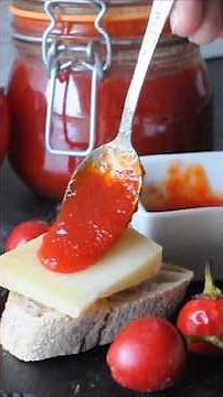 A red pepper jelly is what in Sicily serve with pecorino
