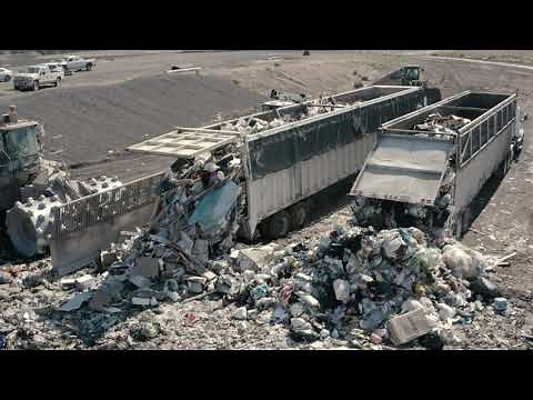 WALKING FLOOR® trailers used at a transfer station and landfill