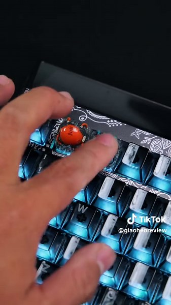 Thật bất ngờ về vẻ đẹp này của Markeys Artisan Keycap
