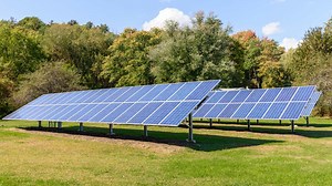 Scientists develop groundbreaking solar panel system that can withstand harsh weather: 'It's like teaching the panels to dance with the wind'