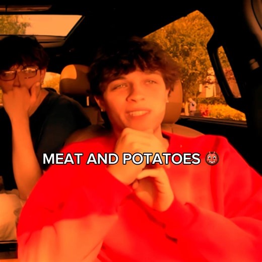 do people still say meat and potatoes #sturniolotriplets #mattsturniolo #chrissturniolo