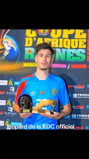 🚨 Saint, Un Français qui a toujours voulu renoncer à sa nationalité française pour jouer avec les Léopards🇨🇩 vient de signer dans un club d'Italie, le FC Gueugnon. C'est un bon milieu de terrain ; c'est grâce à lui que l'équipe nationale de la diaspora congolaise a remporté la CAN de Rennes. Son rêve est de jouer pour l'équipe nationale de la RDC, les Léopards. Merci Ndeko Yunnus Saint pona bolingo ya Congo. 😍🐆⚽❤️🇨🇩🇮🇹 Toza ba congolais 🇨🇩🩸 #visibilité #GOMA🕊🇨🇩 #leopard #Congo