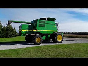 1998 John Deere 9610 Combine