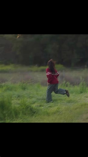 @BILLIE EILISH @Billie Eilish Home