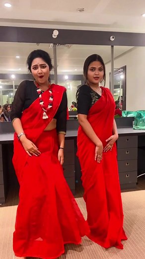 1.2M views · 10K reactions | #blooper Sudden dance challenge ❤️來on...