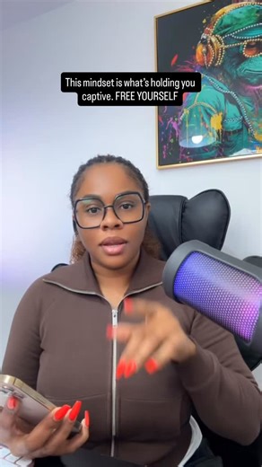 8.6K views · 85 reactions | I would have tagged those people who dropped this commmet but I’m sure they will still see this post because all they do is waste time on social media scrolling while others are making money on this space. | Mamaariella | Facebook