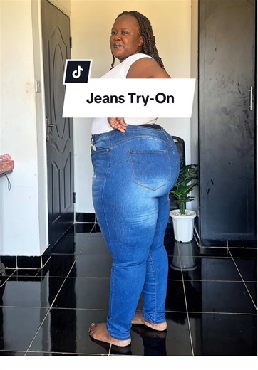 Plus-Size Jeans Try-On: Discover Your Perfect Fit