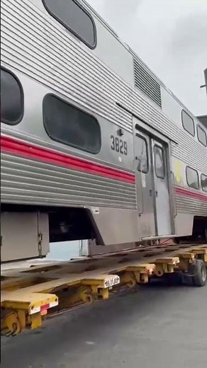 Porky Pig wagons in Callao (Peru) #train #fcca #railway #railfan #calltrain #trenesdeporky