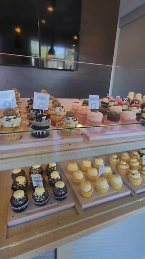 27 reactions | Gigi’s in-store menu offers a selection of both classic and seasonal cupcakes, minis, and cakes! Choose your favorite!  Visit us: Neptune Ave, Ste B2Tampa FL 33629 ☎️ 813-258-5555 #menu #store #favorite | Gigi's Cupcakes South Tampa, FL | Facebook