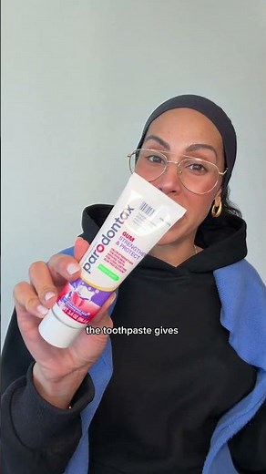 Use parodontax Gum Strengthen & Protect for a hydrating and healthier gum feeling