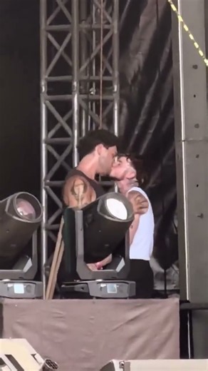 Kiss him like you mean it ✨ #gaytiktok #love #lgbtiq