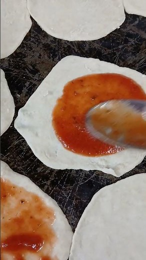 DIY Mini Cheese Pizzas for Kids