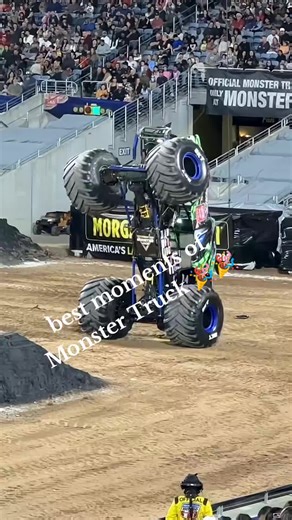 Jurassic Attack Monster Truck Nose Wheelie Stunt Show
