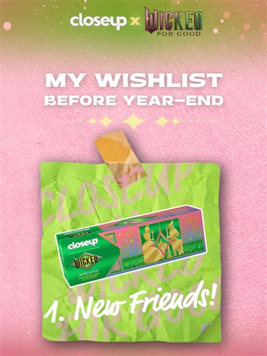 Just trying to end the year right ✨ New friends and wickedly fresh breath all day💚🩷 #getcloserforgood #closeupxwicked #freshbreathallday