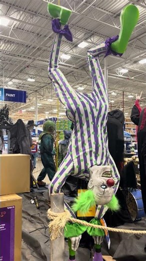 CREEPY Handstand CLOWN Animatronic FROM Lowes
