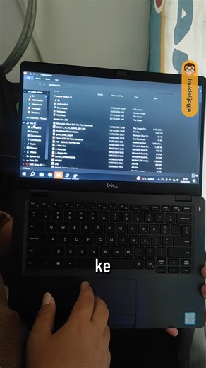 Sepele tapi karena ini kebiasaan.. jadi tetep familiar ke this PC, jaman XP sampe sekarang namanya buka Windows Explorer ya pasti langsung partisi kan.. kalo dulu My Computer sekarang jadi This PC, cuma akhir2 ini default nya ke Quick Access yang isinya aslinya recent file gitu, Kalo kamu lebih enak Quick Access ato tetep di This PC? komen dibawah yaa 👌 Konsultasi Laptop WA : 085643450503 #reels #viral #FYP #tipsteknologi #servislaptopjogja | Servis Laptop Jogja