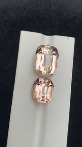 Imperial Topaz from Katlang Pakistan Details: 1) 23.4 Carat 17.65x13.76x10.78 mm 2) 13.01 Carat 14.44x12.01x9.52 mm Dm for prices WhatsApp: 923330249991 ——————————————- #topaz #topazcrystal #facetedtopaz #imperialtopaz #imperialtopazring #gemstones #gemstonesjewelry #jewelry #jewelrydesigner #jewelrymaker #naturalstones #jewelry #gemsjewelry #nature #beachlife #beachparty #privateparty #celebrities #actors #elitegroup #eliteclass #gemsforjewel | OTGemstones