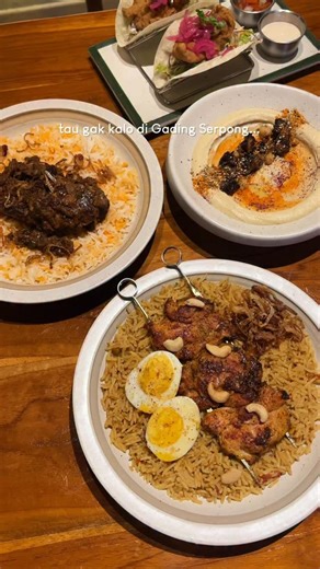 Nathasia ♡ | Yg terkenal karena jualanan makanan Timur Tengah, ternyata mereka nerbangin chef India langsung dari Dubai!🙌🏻👀 📍ZIBAA #food #foodie... | Instagram