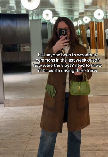 Always crowdsource before you shop!!! #woodburycommon #premiumoutlets #designeroutlet #shopping