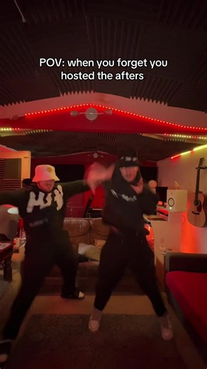 How to Politely Kick Out Guests After a Party