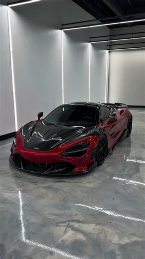 This McLaren 720S Looks Absolutely INSANE