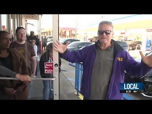 Triplets Blue Store Chicken opens new Dutchtown location