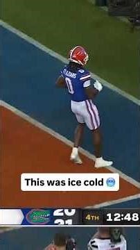 Backyard football in a real game. Absurd. 😱