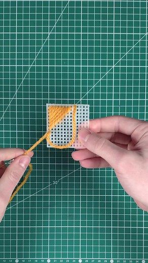 MAKING MINECRAFT CHEST USING YARN #minecraft #yarn #giftofgame #DIY