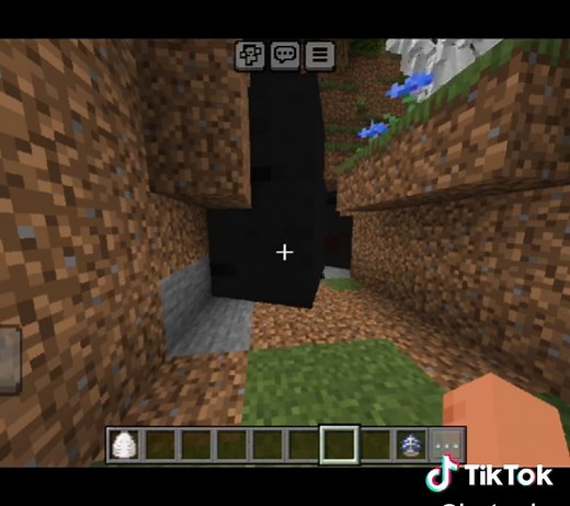 Creepy Sounds in Minecraft: Experience the Ghast's Echo