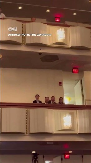 Crowd boos JD Vance at Kennedy Center concert
