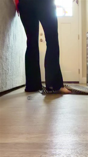 The PRETTIEST rug pattern for Christmas 😍 #christmasrug #christmasrugs #christmashomedecor