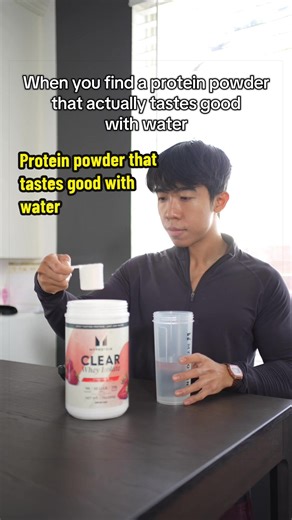 The best protein powder I’ve had with water is @myprotein’s Clear Whey protein since all of the flavors are more juice-like. So the strawberry flavor in this video isn’t a “milky” strawberry… it’s more like a sports drink type flavor. On top of that all the flavors are between 80 and 90 calories and 20g of protein, plus no additional calories from water, making it quite possibly the most protein/calorie-efficient protein powder I’ve seen. You can use C0DE “TPATH” for a nice discount while also s