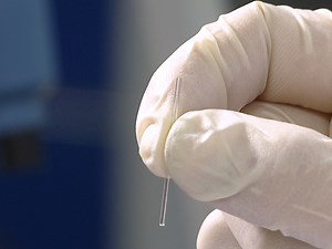 Fabricating High-viscosity Droplets using Microfluidic Capillary Device with Phase-inversion Co-flow Structure