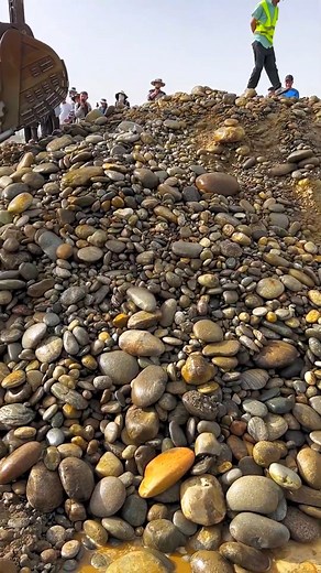 Natural black marble mining process Good tools and machinery make work easy #mechanic #auto #mechanicsteve #inspiring #motivation #handwashchallenge #mechaniclife | WOW Technology