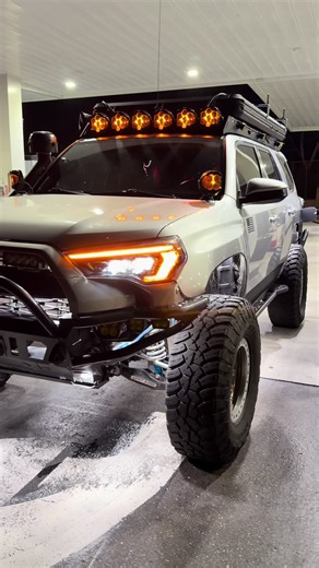 New USBs and Voltage Reader! #toyota #4runner #longtravel #4x4 #prerunner