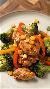 Garlic Chilli Chicken & Veggies 🔥 | Crispy, Juicy & Sizzling #shorts