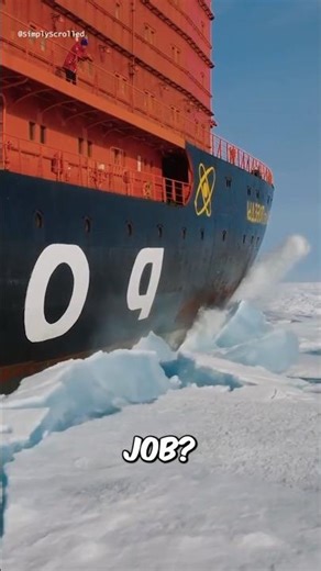 How this nuclear ship breaks icebergs in the ocean ☢️