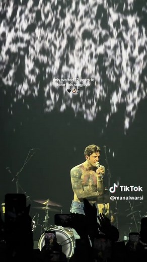 The Neighbourhood's Sweater Weather Live: 12 Years Later