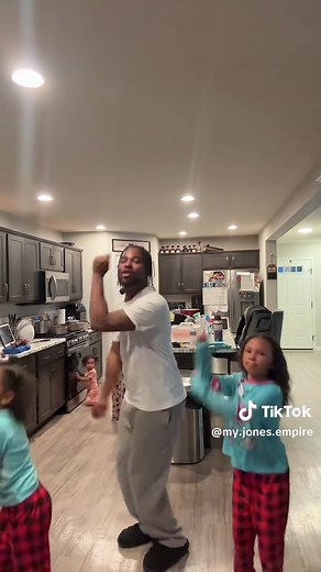 Our try at this dance lol#fyp #boo #tictok #dancechallenge #kidstiktok | boo