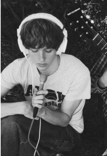 high dive in the garden with max 🥕 | dive