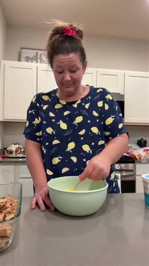 Baking/cooking #breezybaking #breezylunchboxtime #breezywithbre #positivevibes #brainbreakfast