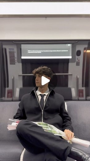 Noé Constantinides on Instagram: "« Petite attention font les grandes relations » 🌹"