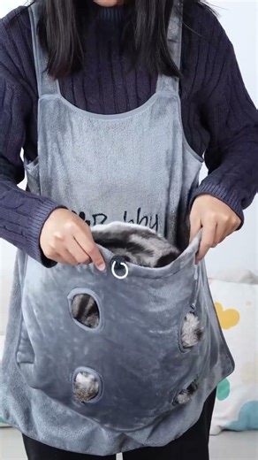 Custom-Fit Cuddle Wrap to Keep Your Furry Baby Close & Cozy🐾