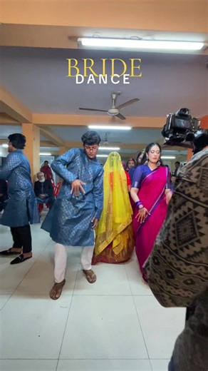 Stunning Bride Entry Dance Performance