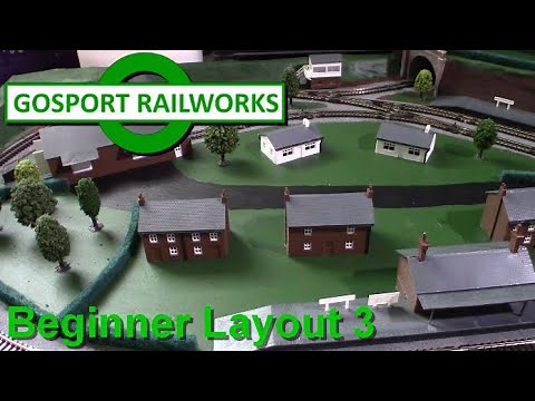 N Gauge Layout Build: Beginner Layout 3 - Buildings and Decorations