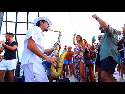 "INFINITY" - BOAT SAX PERFORMANCE