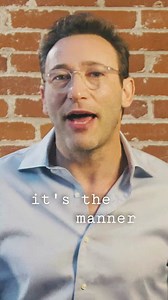 Our bestselling online course is all about learning how to connect with your audience and create an experience they will remember. Let's unlock your full potential as a presenter together 🚀 Save 30% on The Art of Presenting as part of our summer sitewide sale at The Optimism Company: https://hubs.la/Q01_Dz4z0 | Simon Sinek